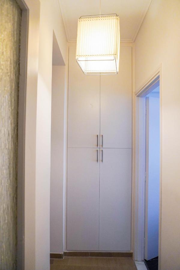 Marianna'S Stylish Brand New Apt In The Heart Of أثينا المظهر الخارجي الصورة